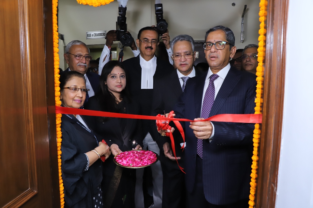 The Chief Justice Of India Inaugurates Front Office of Supreme Court Legal Services Committee